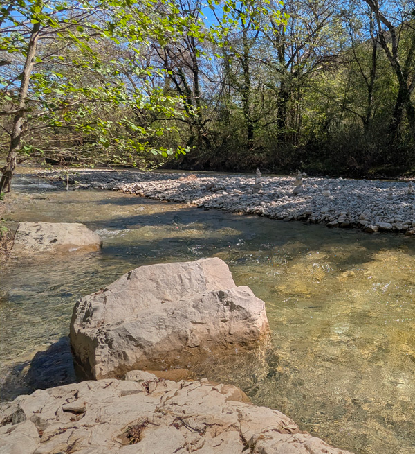 La rivière Ouvèze à Mollans-sur-Ouvèze